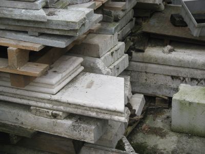 Davanzali - stipiti in travertino