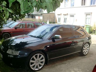 Audi A3 1.9 TDI 105ch finitura ambiente.