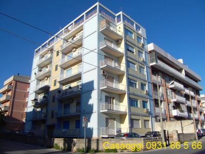 Via Servi di Maria appartamento e posto auto				