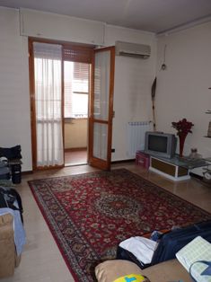 4 locali con doppi servizi e box