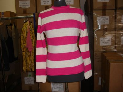 Vendo Abbigliamento  stock  Uomo, Donna, Bambini 