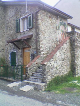Vendesi Bilocale indipendente Ammobiliato