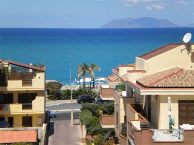 Casa vacanze mare in Milazzo (Me) Sicilia - Italia  Spiaggia di Ponente difronte alle Isole Eolie
