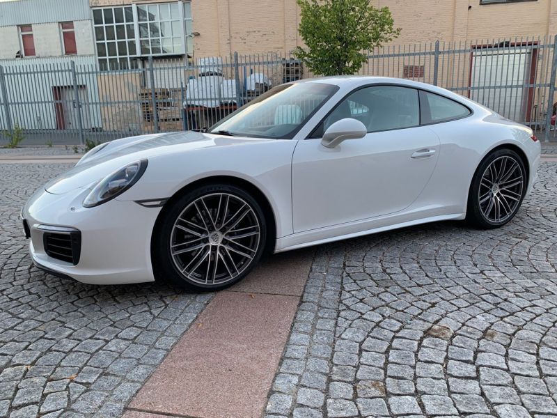 2017 Porsche 911 991.2 Carrera 4