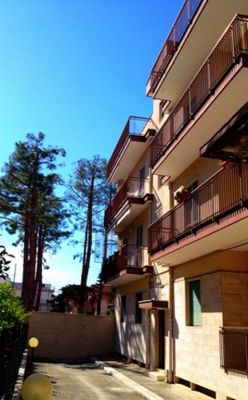 Ampio trivani in via F.lli Cervi