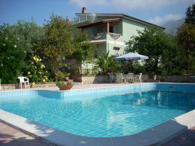 Appartamento in villa con piscina Altavilla Milcia (PA)