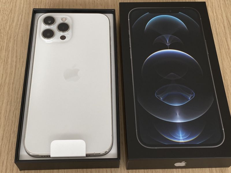 Apple iPhone 12 Pro 128GB per��600, iPhone 12 Pro Max 128GB per��650, iPhone 12 64GB per��480