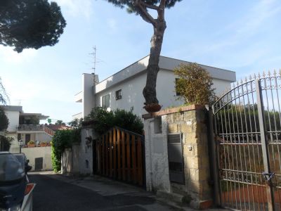 In P.co Custodito Villa 2 livelli terrazzi Panoramica Pozzuoli