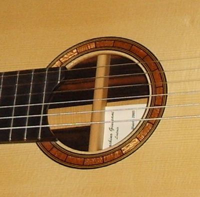 LEZIONI DI CHITARRA, TEORIA E SOLFEGGIO