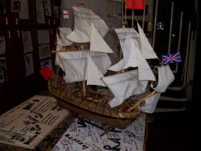 Modelli di navi in legno antiche