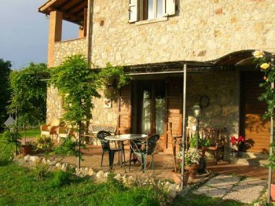Vacanza in casale toscano vista mare e colline