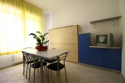 Affittasi settimanalmente e mensilmente monolocali, bilocali, trilocali