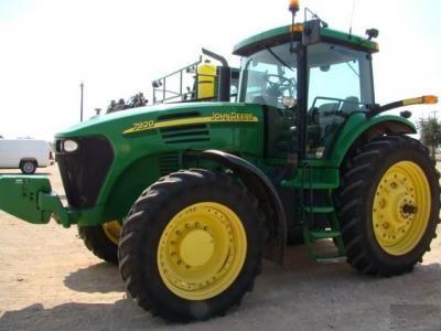trattore agricolo John deere 7920