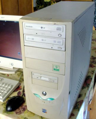 PC MAXI-TOWER (solo pc) ASUS P4 2400Ghz - Euro 60