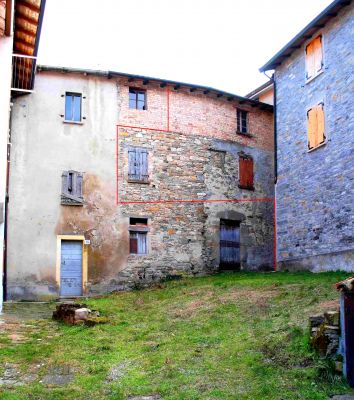 Rustico in pietra in Valceno