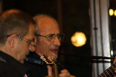 LA POSTEGGIA STA AD HOC SULLE SERENATE E SULLE CERIMONIE,COME IL MATRIMONIO