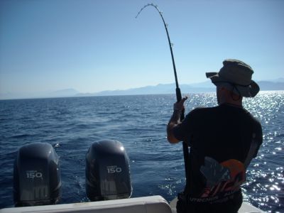 charter di pesca in mare