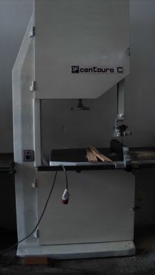 Attrezzatura per lavorare il legno 